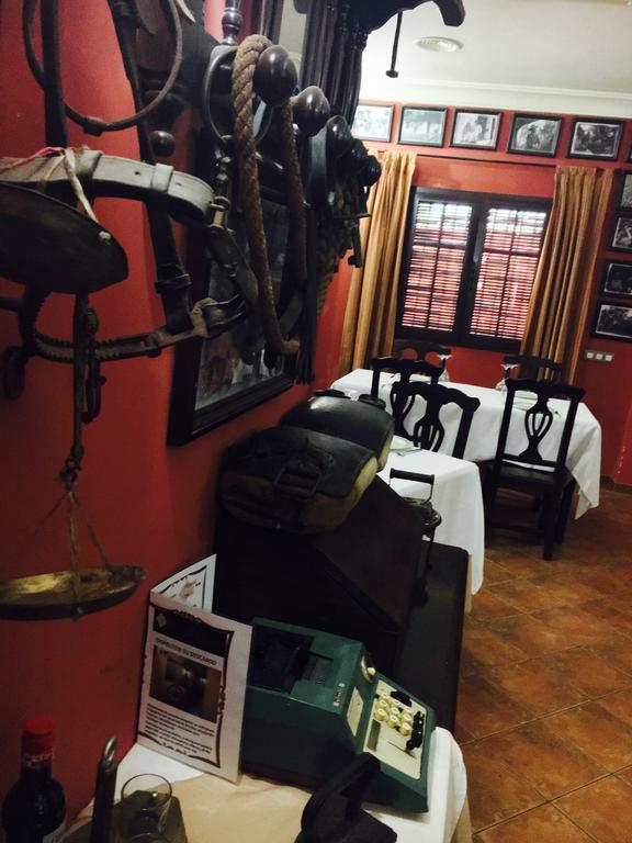 Hostal Pechi Huévar Dış mekan fotoğraf