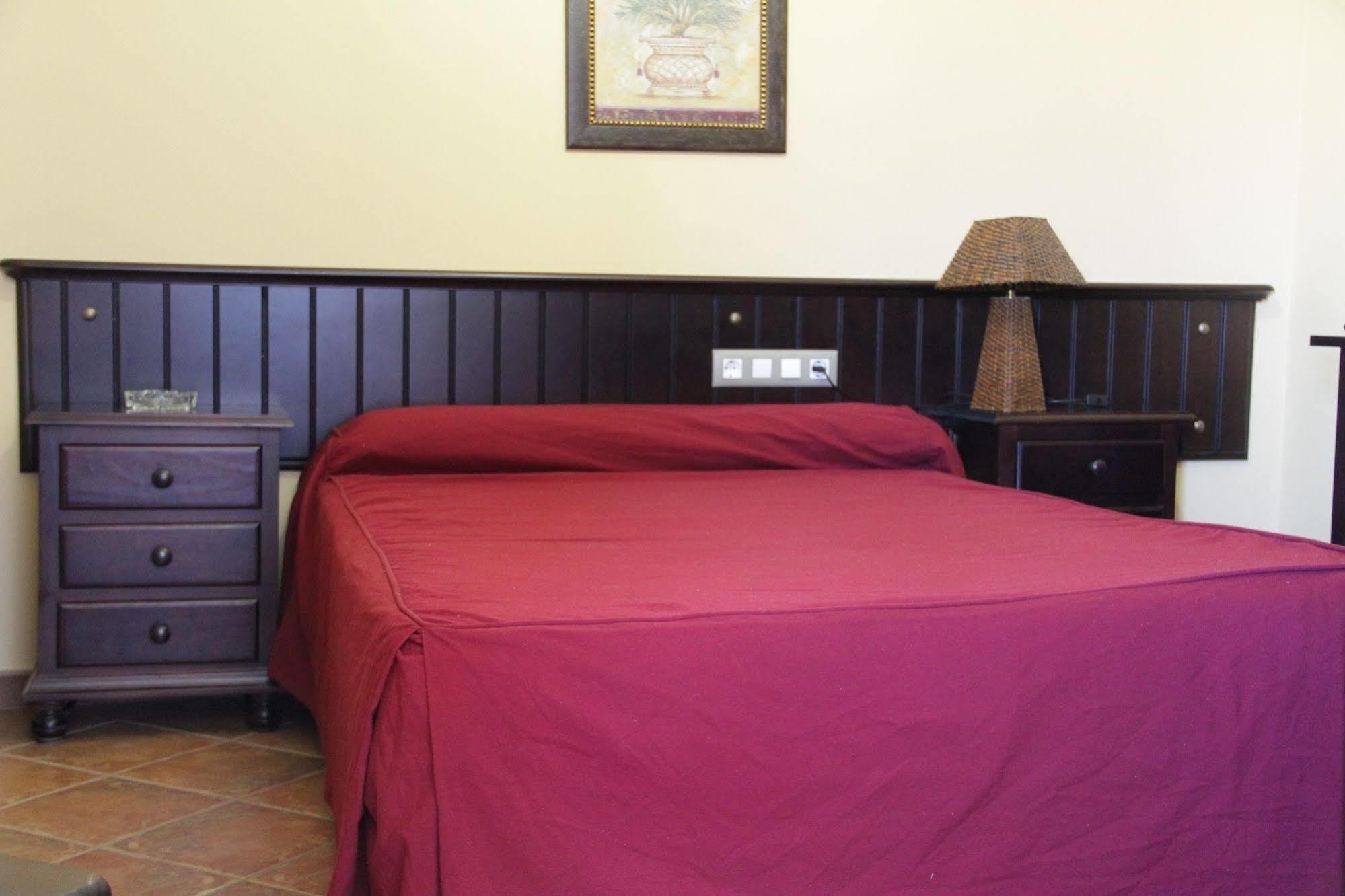 Hostal Pechi Huévar Dış mekan fotoğraf