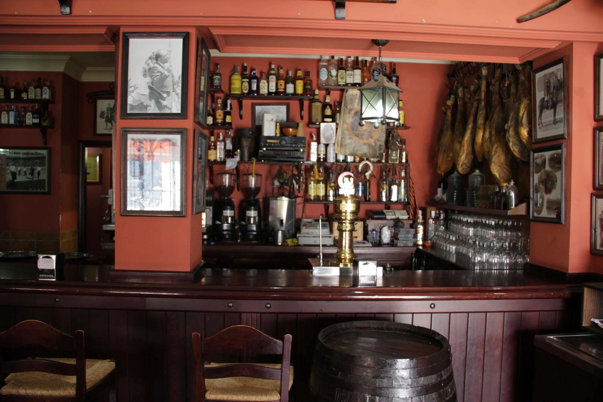 Hostal Pechi Huévar Dış mekan fotoğraf